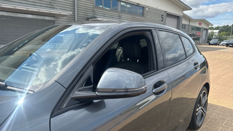 BMW 1 Series 118i M Sport 5dr Step Auto Petrol Hatchback